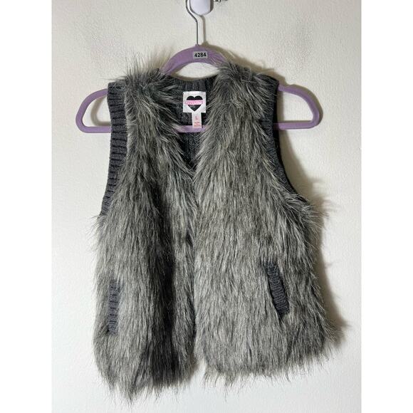 Girls Cherry Styx Gray Sleeveless Faux Fur Sweater Vest Sz L - Picture 1 of 3